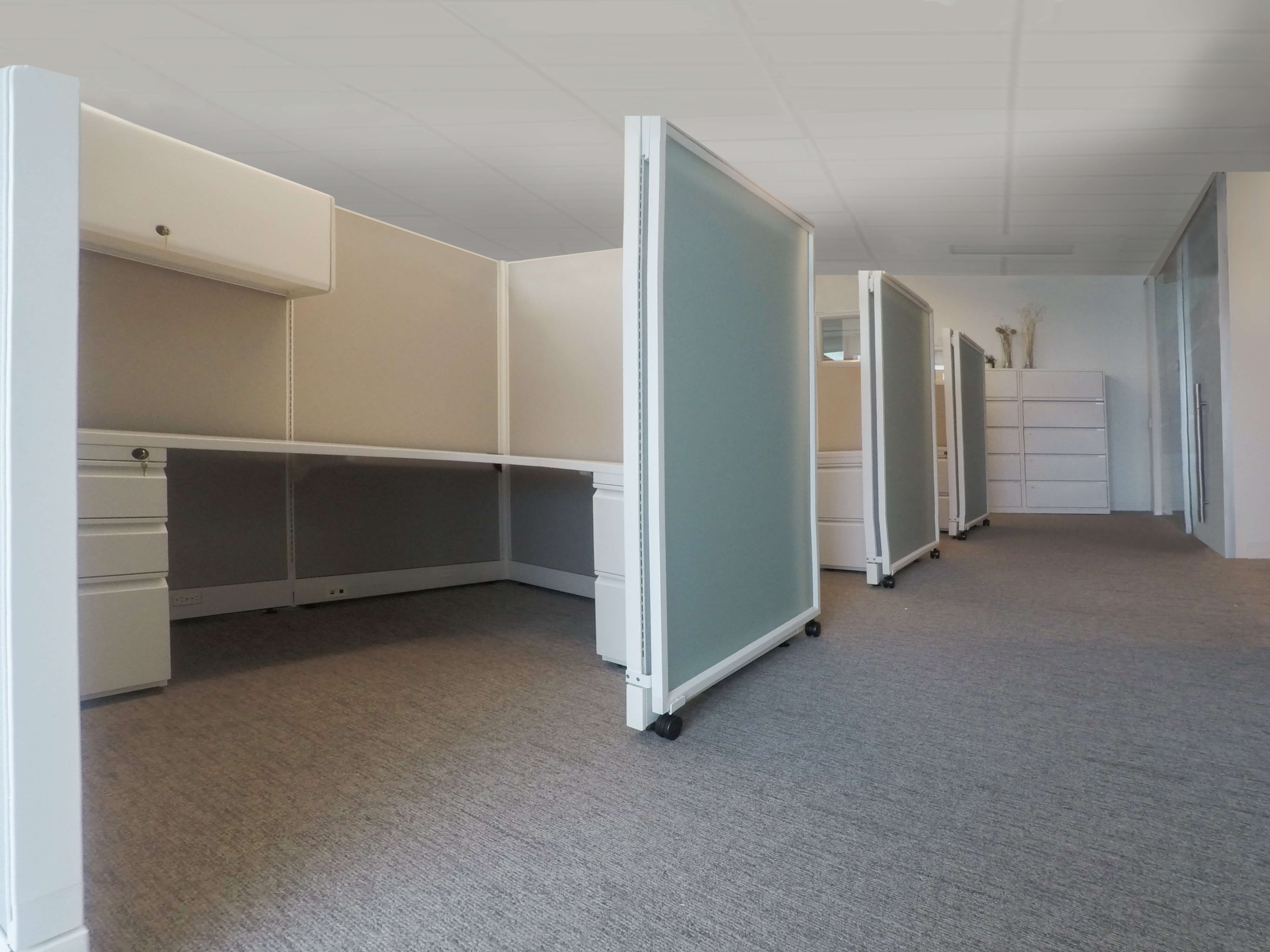 Cubicle sliding doors 529 4 Cubicle sliding doors 529 4